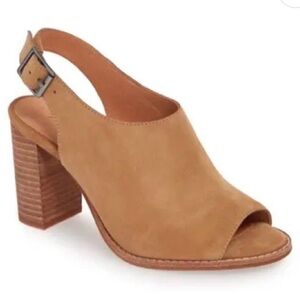 Madewell The Cary Sandal in Faded Birch Suede